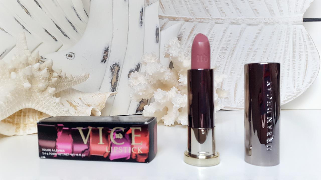 Urban Decay Backtalk Palet incelemesi Urban Decay Backtalk Palet incelemesi