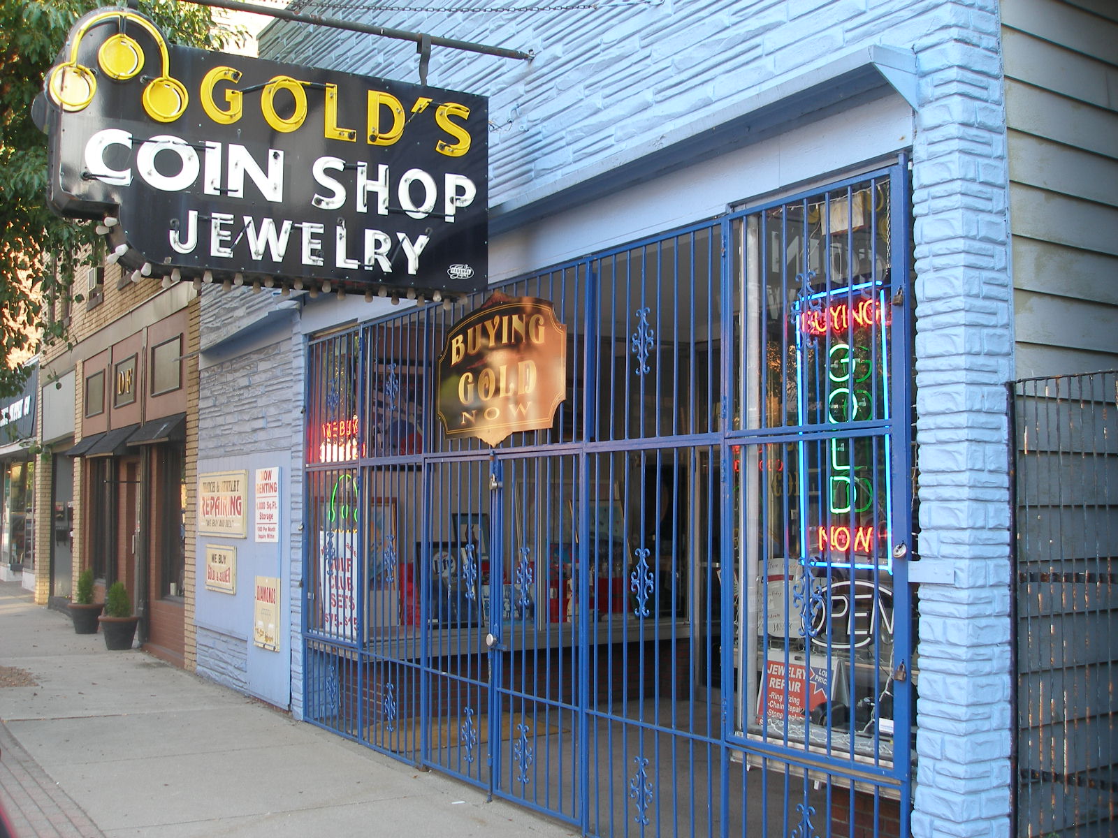 JSH's Visual Slushpile Gold's Coin Shop