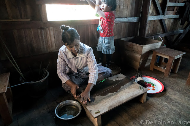 Atelier de tissage - Inn Paw Khone -Lac Inle - Birmanie Myanmar