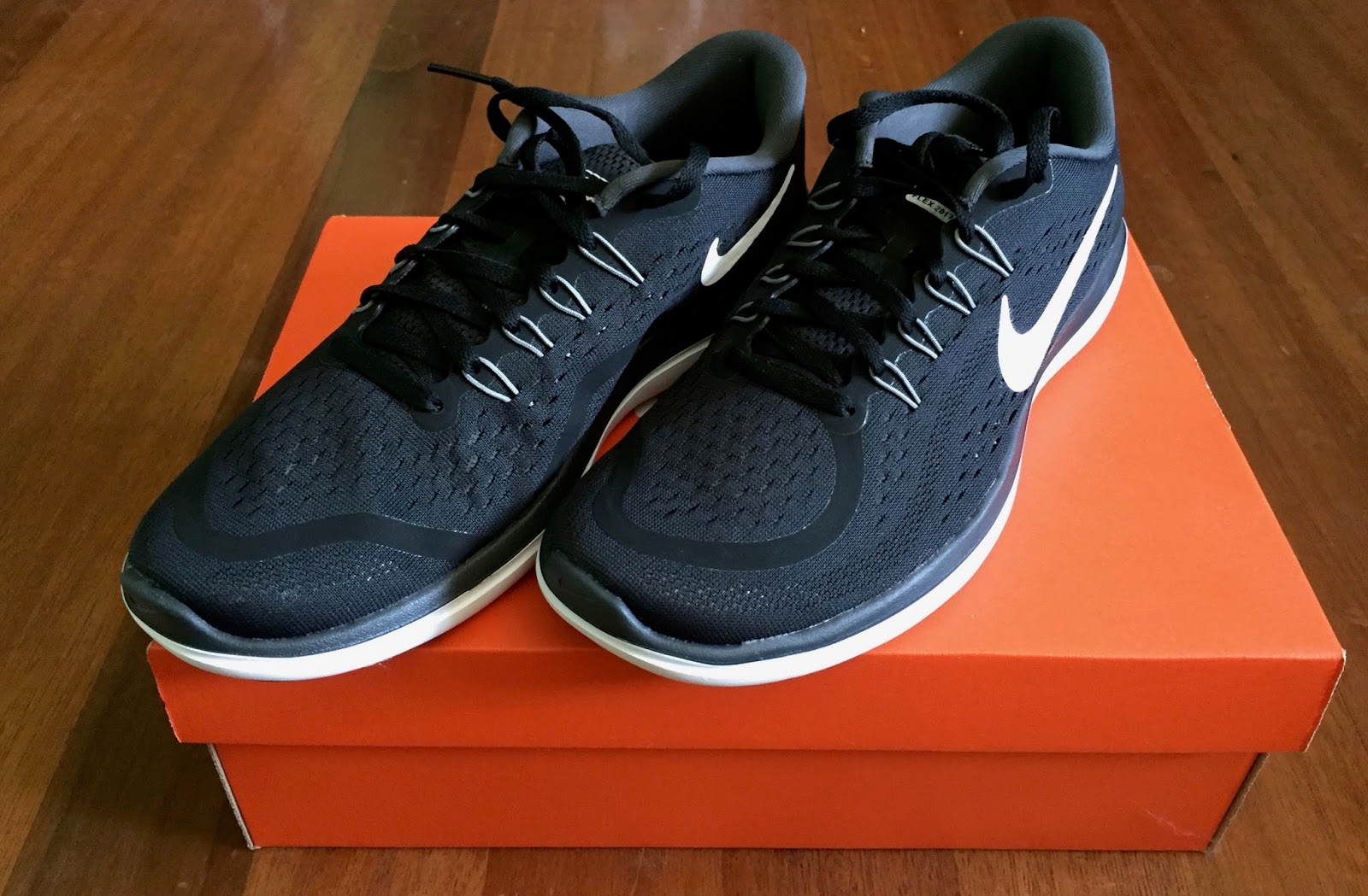 nike flex 2017 rn black