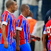ESPORTE / Corinthians 3 x 0 Bahia: tricolor reclama do juiz