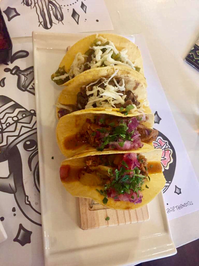 Laconada Pistas ¿Tacos en Santiago? ¿Old Skull Tacos?