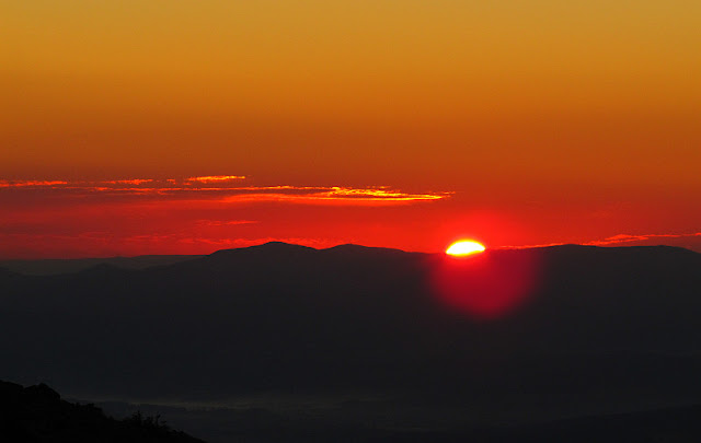 Wschód słońca na Babiej Górze (http://gorskiewedrowki.blogspot.com)