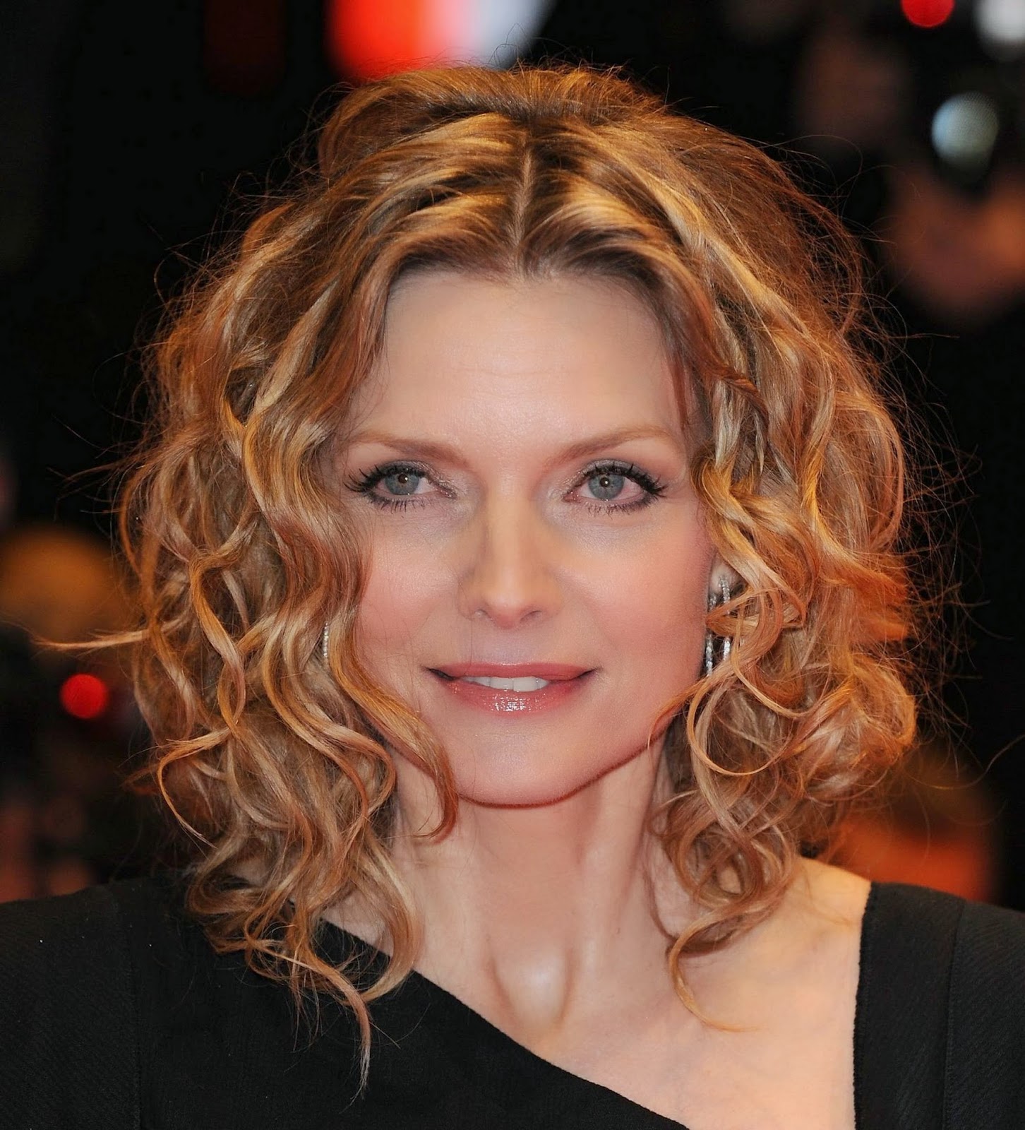 Short Hairstyles For Curly Hair Hairstyle Trends Short Hairstyles For Curly Hair Hairstyle Trends