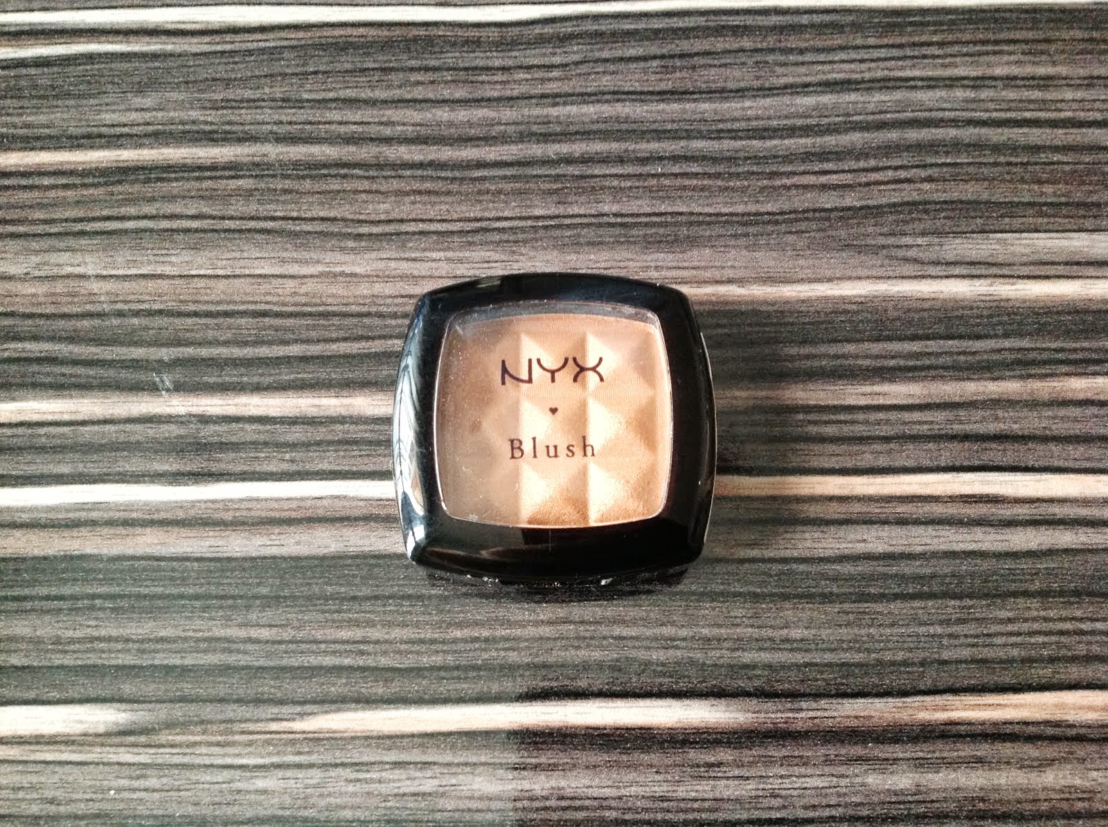 Bugün Kozmetik Konuşalım!: NYX Pudra Allık - SAND