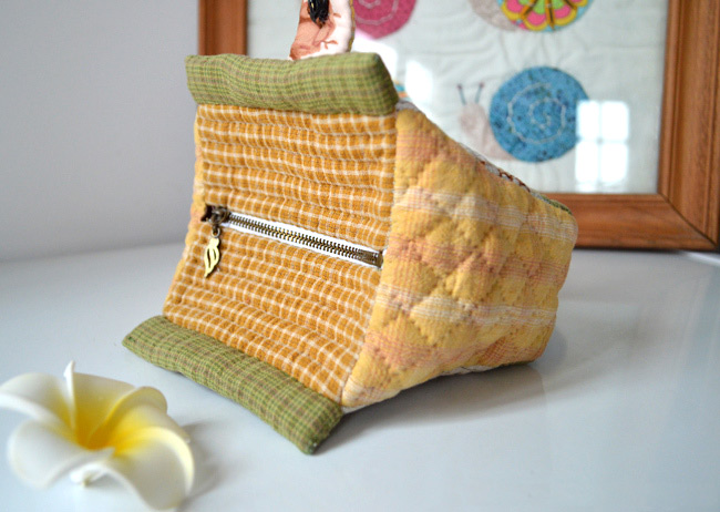 Folding Bag. Patchwork and Quilting. Photo Sewing Tutorial. Step by step DIY.