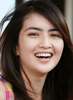 Inilah 10 Daftar Artis Cantik Indonesia Paling Fenomenal
