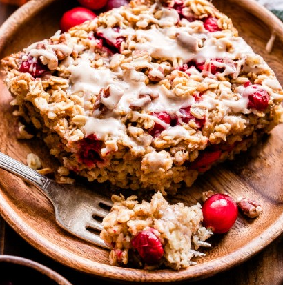 CRANBERRY MAPLE PECAN BAKED OATMEAL