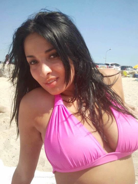 Photos of mature couples Shemale mickelly miranda solo