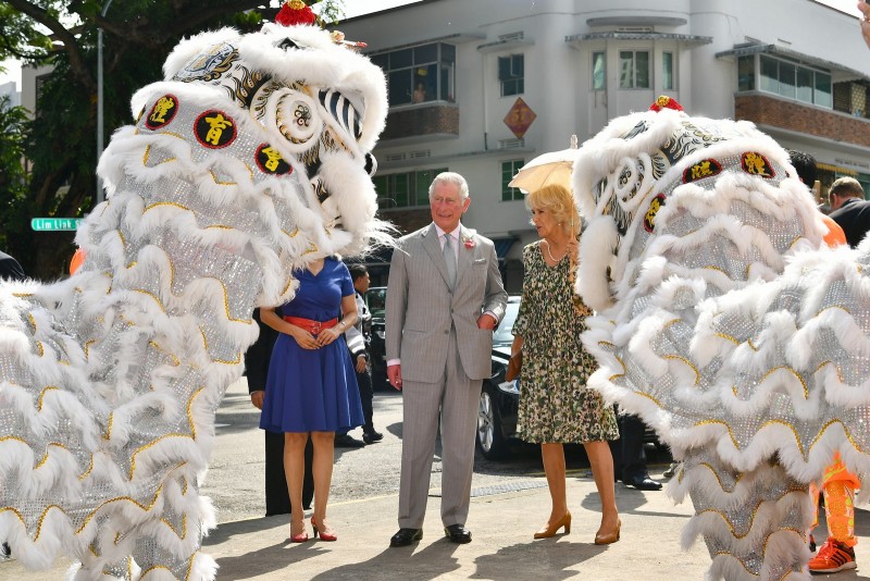 Their Royal Highnesses at Tiong Bahru estate's lion dance welcoming ceremony.