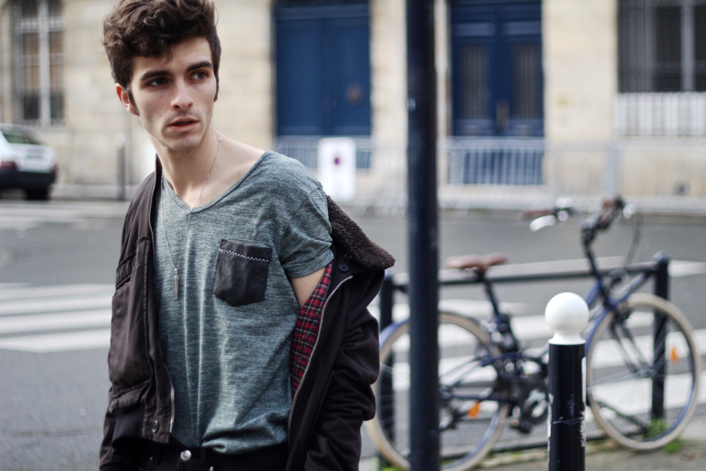 BLOG-MODE-HOMME_APC_jeans-petit-standard_april77-blouson_churchs-leyton_royalties-chaussettes-bordeaux-style_scotch-and-soda