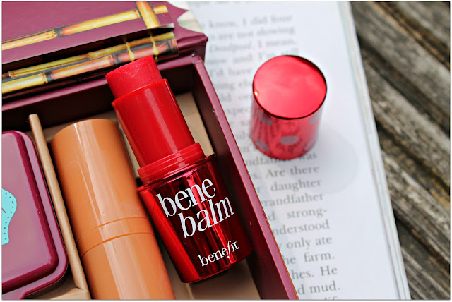 Benefit Do The Hoola!