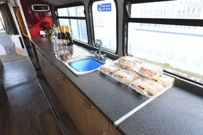 Two UK Women Turned A Double-Decker Bus Into A Shelter For Homeless, Proving The Amazement Human Generosity Can Bring Two UK Women Turned A Double-Decker Bus Into A Shelter For Homeless, Proving The Amazement Human Generosity Can Bring