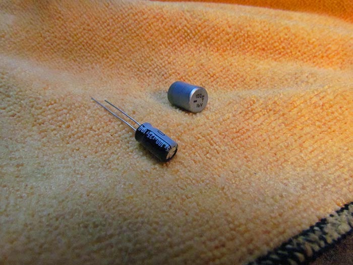 VDO Quartz Clock Repair on the SAAB c900 Crawls Backward (When Alarmed)