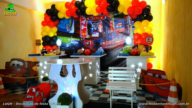 Decoração festa de aniversário infantil Carros Disney - Provençal simples