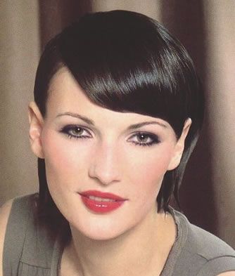 UK hairstyles: Bob sleek fringe short hairstyles