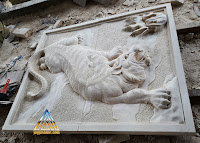 Ukiran relief batu alam paras jogja (batu putih) untuk hiasan tempelan dinding gambar macan
