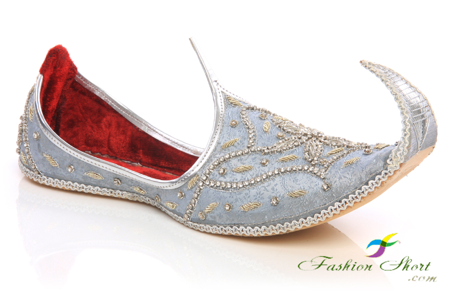 Картинка восточные башмачки с загнутыми носами