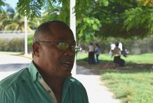 UASD Barahona limpia el campus universitario