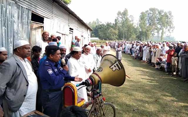 The couple's murder was completed in Dewanganj দেওয়ানগঞ্জে জোড়া খুনের দাফন সম্পন্ন