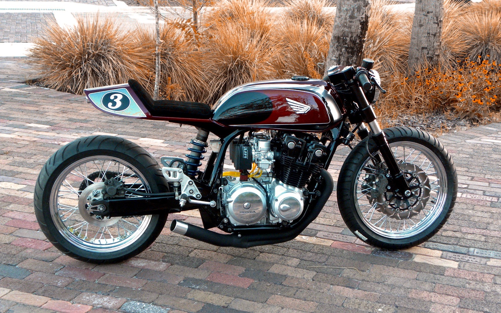 Diablo Red Inazuma Caf 233 Racer