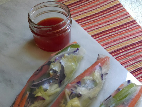 Healthy Spring Rolls with Sweet and Sour Sauce