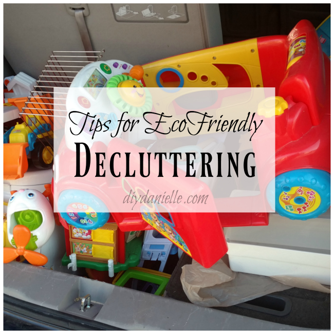 Tips for Ecofriendly Decluttering: Make money while you declutter and keep things out of the landfill. Ecofriendly Decluttering Tips