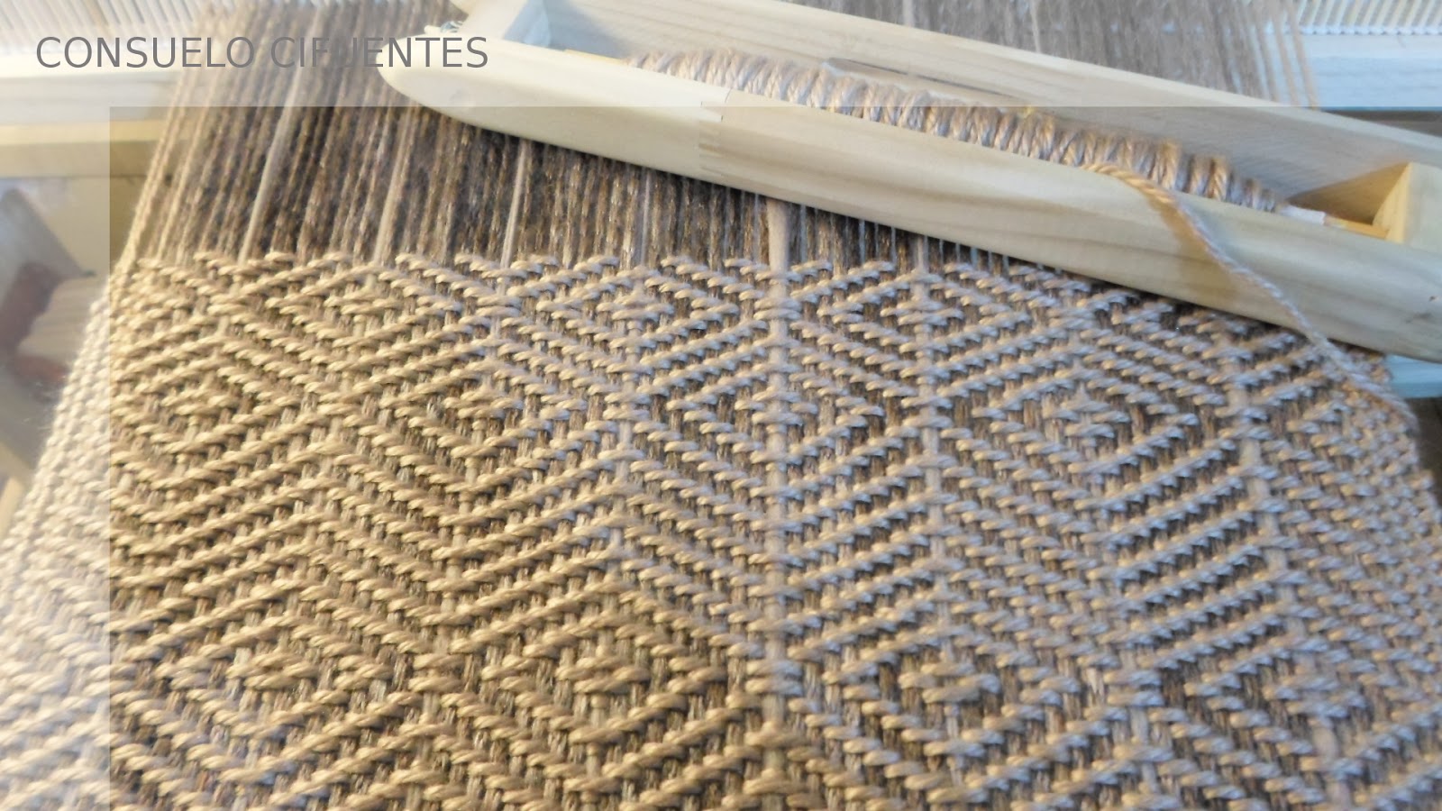 Como calcular el material necesario para tejer en telar de peine de lizo  rígido o telar maría 