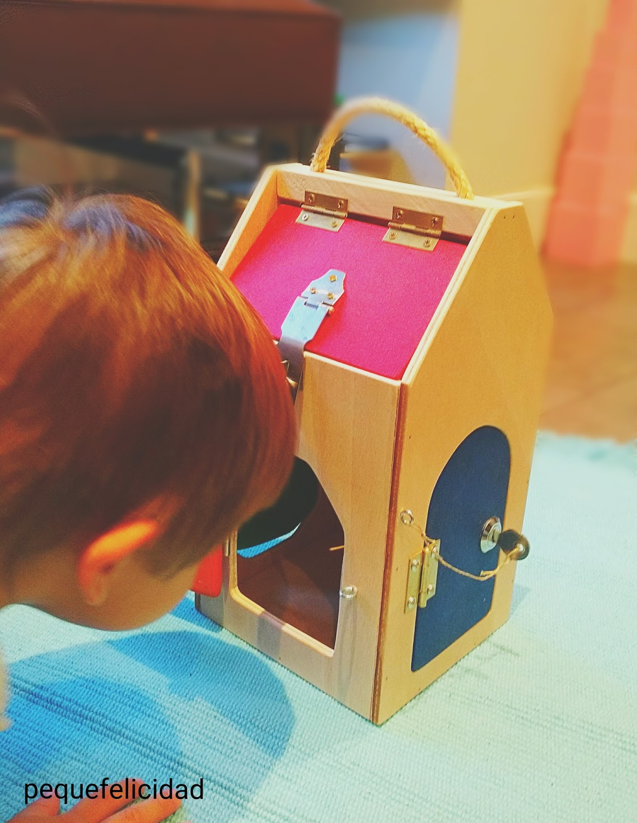 PEQUEfelicidad: FINA CON LLAVES CERRADURAS