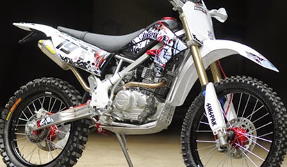 Brosur Daftar Harga Aksesoris Kawasaki KLX 150 Terbaru 2014 Brosur Daftar Harga Aksesoris Kawasaki KLX 150 Terbaru 2014