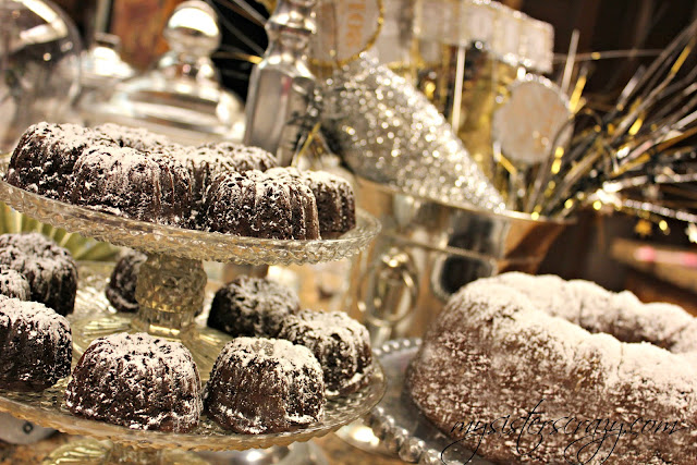 My Sister&#039;s Crazy!: NEW YEAR&#039;S EVE MENU; APPETIZERS, TREATS AND DESSERTS