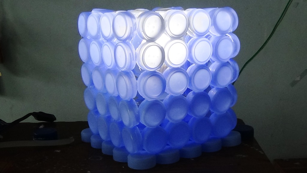 Produk Kerajinan Bangun Ruang Hasil Pemanfaatan Limbah