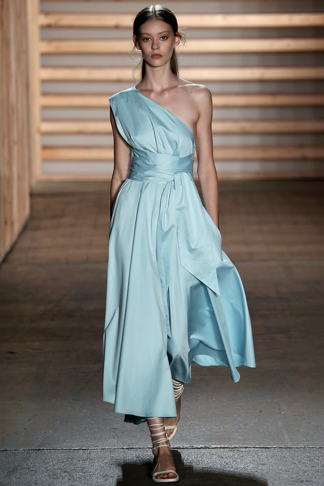 Irina: Aqua-turquoise colours in new fashion collections (Spring 2015 ...