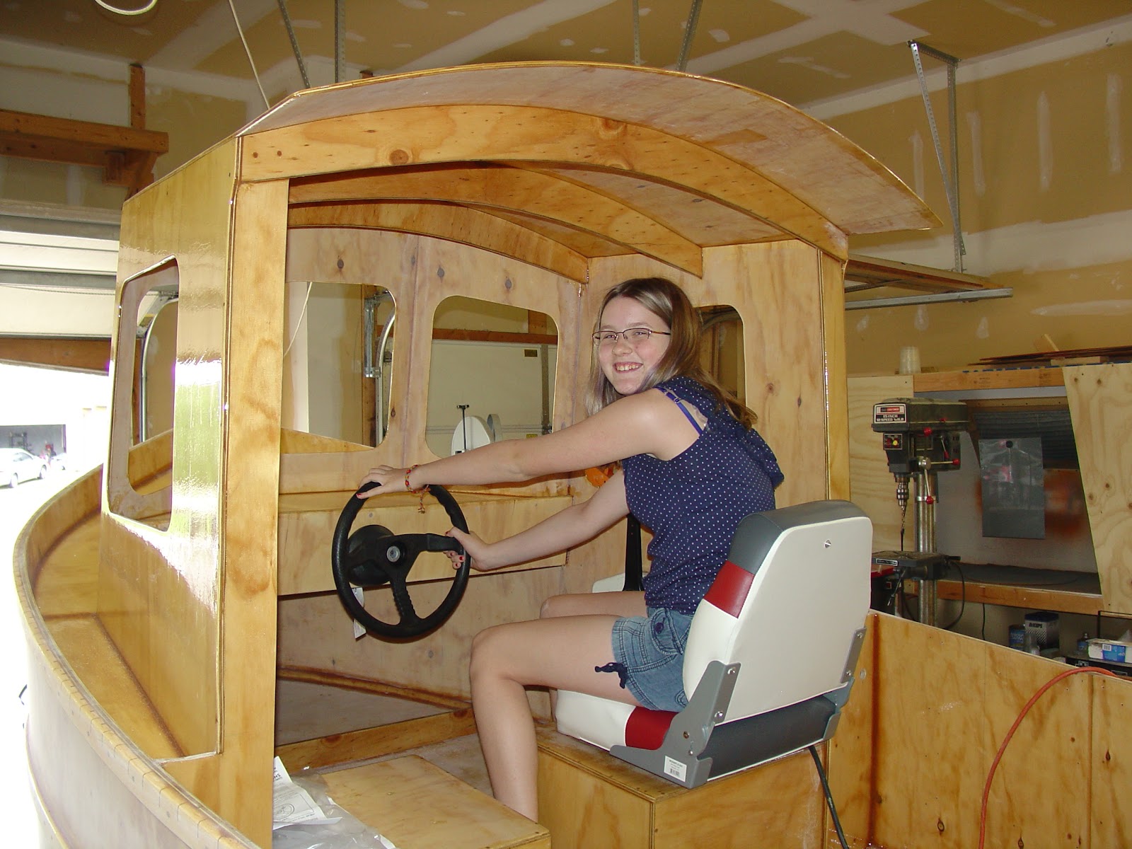 Todd's Mini-Tug Boat Building Journal: May 2012