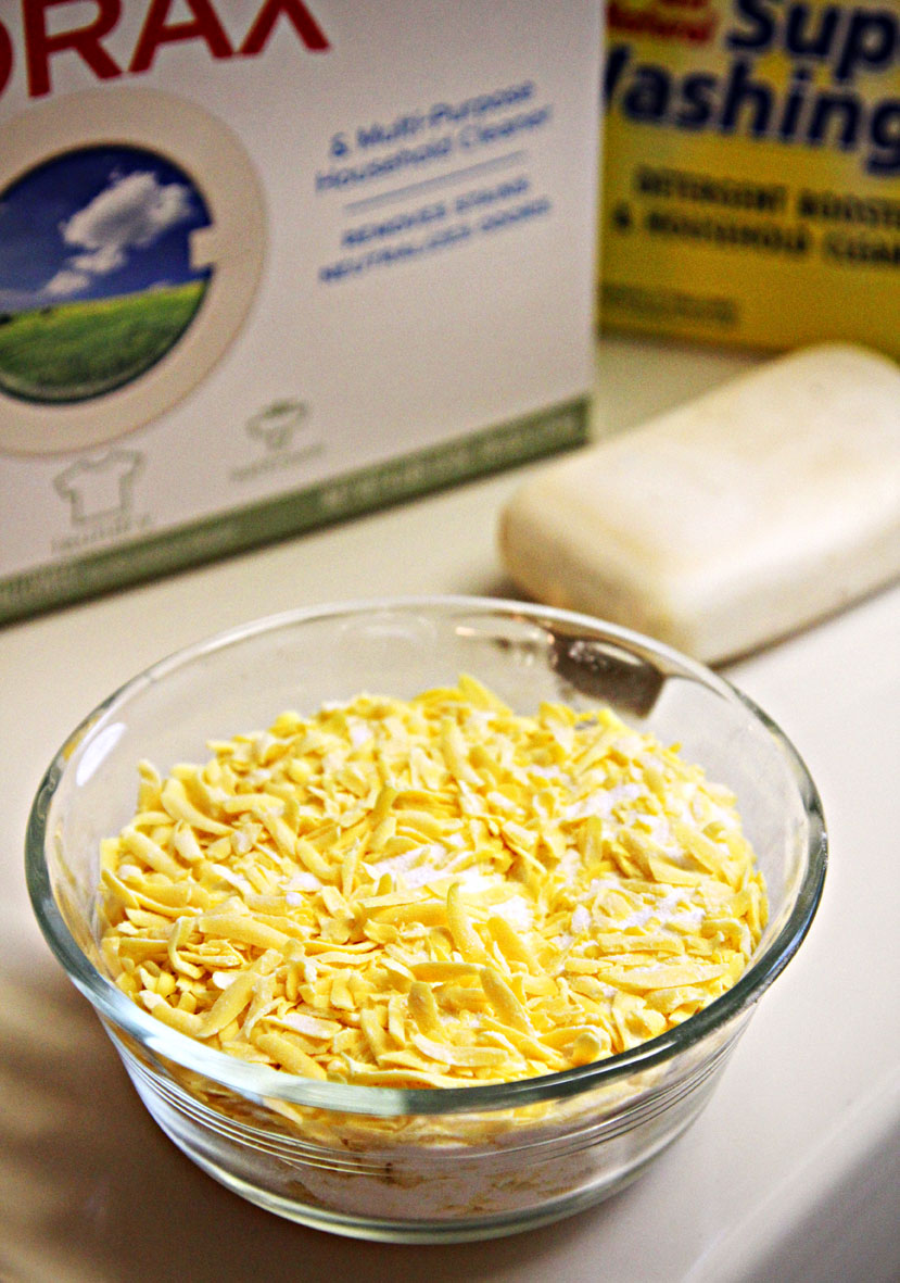 DIY Lady Hacks Homemade Powdered Laundry Detergent
