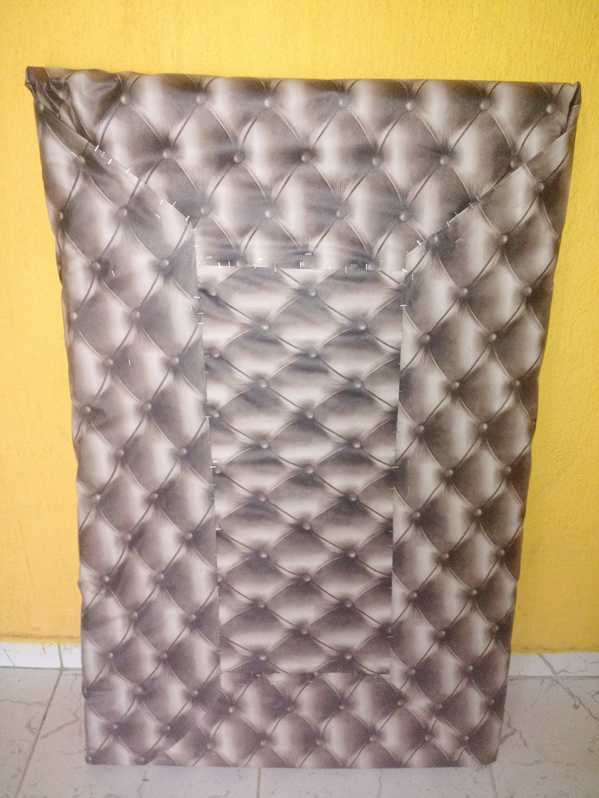 Fiz uma cabeceira para minha cama Fiz uma cabeceira para minha cama