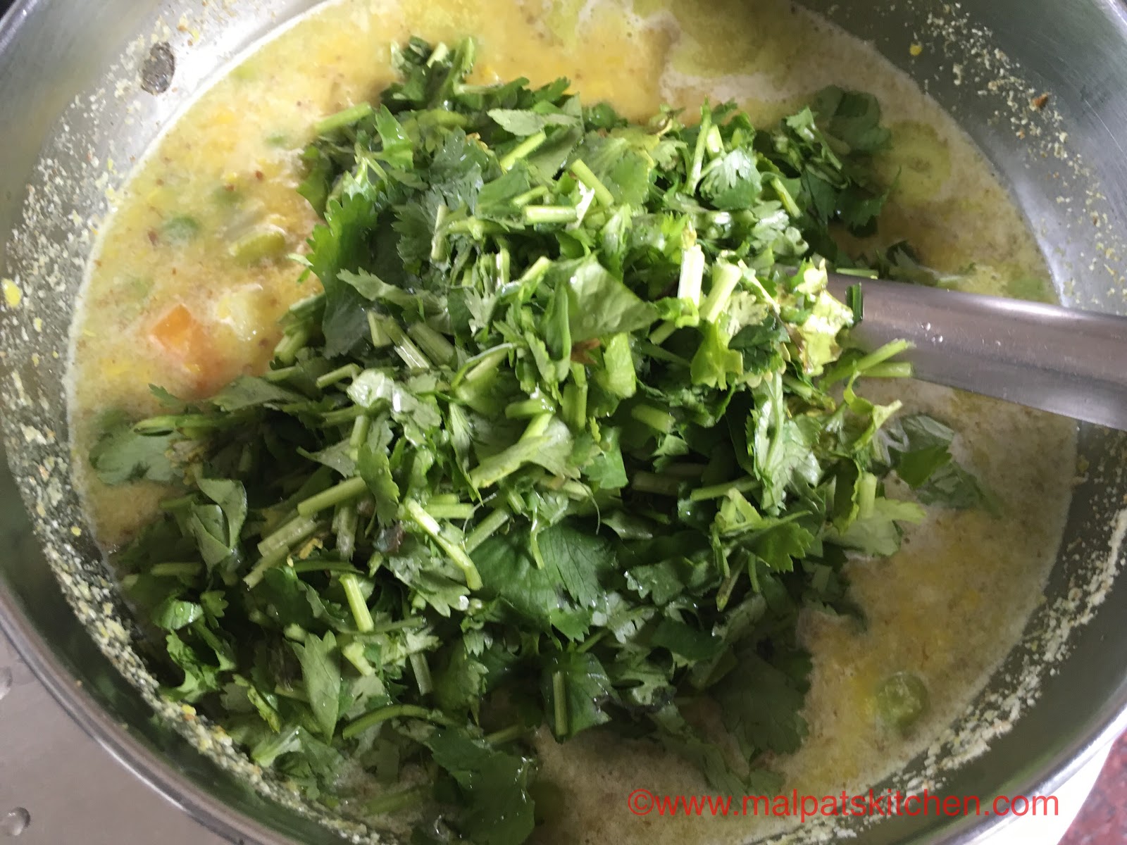 KOTHAMALLI KOOTTU, how to make cilantrolentil gravy Malpats Kitchen