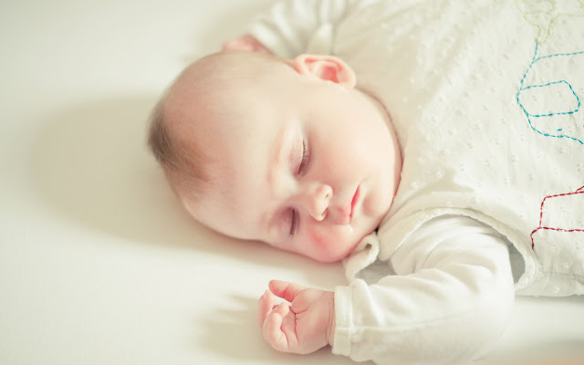 Chết mê loạt hình ảnh em bé ngủ dễ thương tựa thiên thần