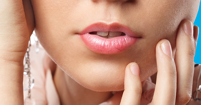 Cara mengatasi bibir kering dan mengelupas