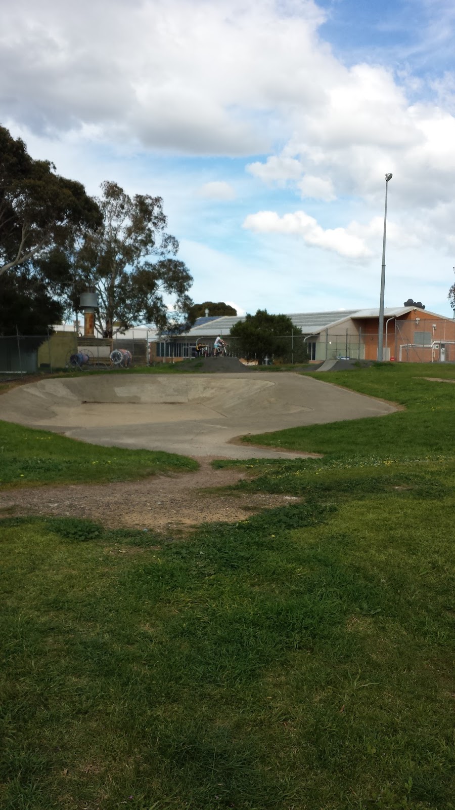 Day Out with Dog (Victoria Australia) Sunbury Recreation Reserve