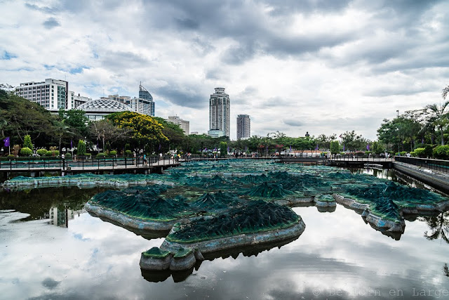 Rizal-Park-Manille-Philippines