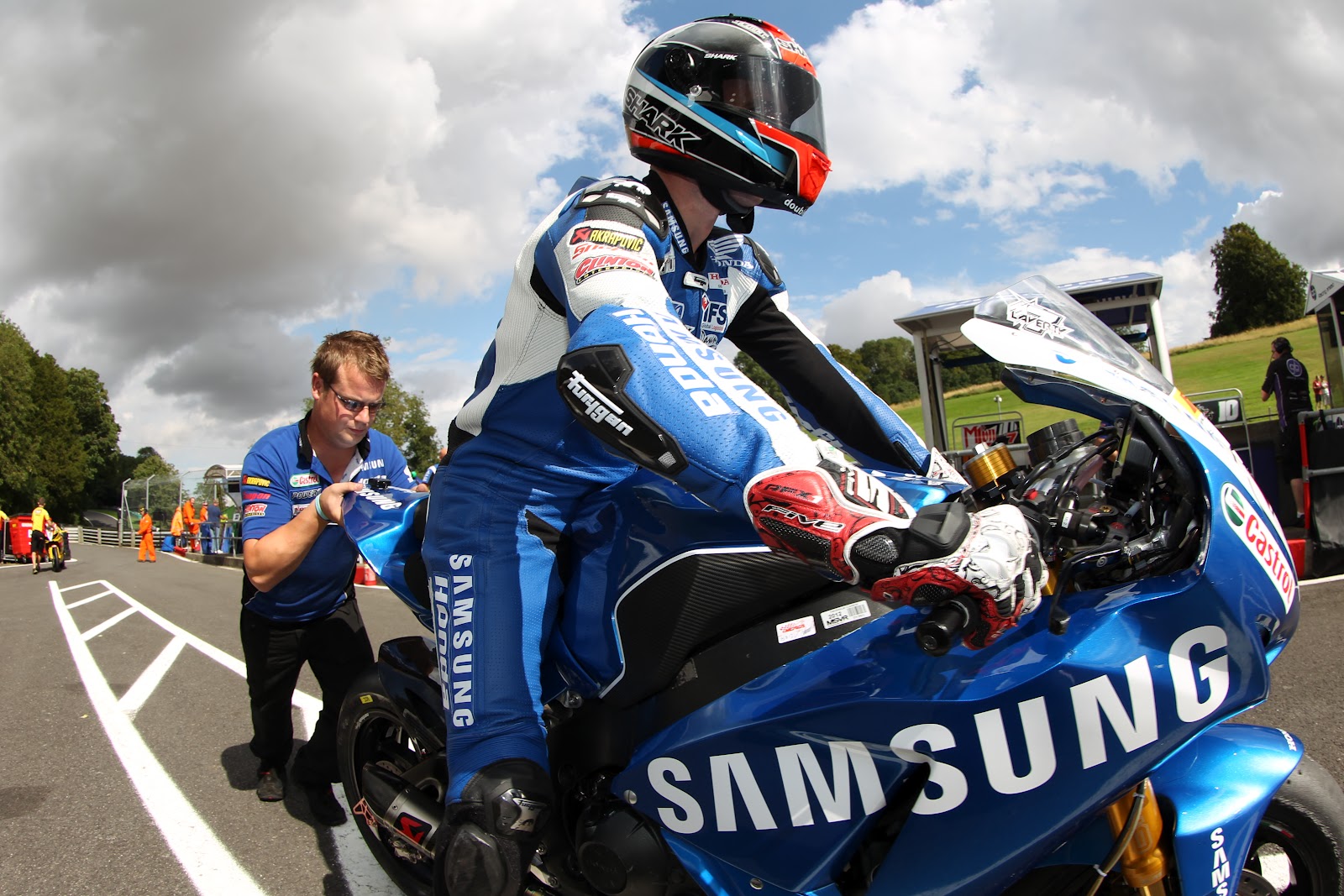 Performance Parts Ltd high performance for your bike! Samsung Honda Set for Donington Park