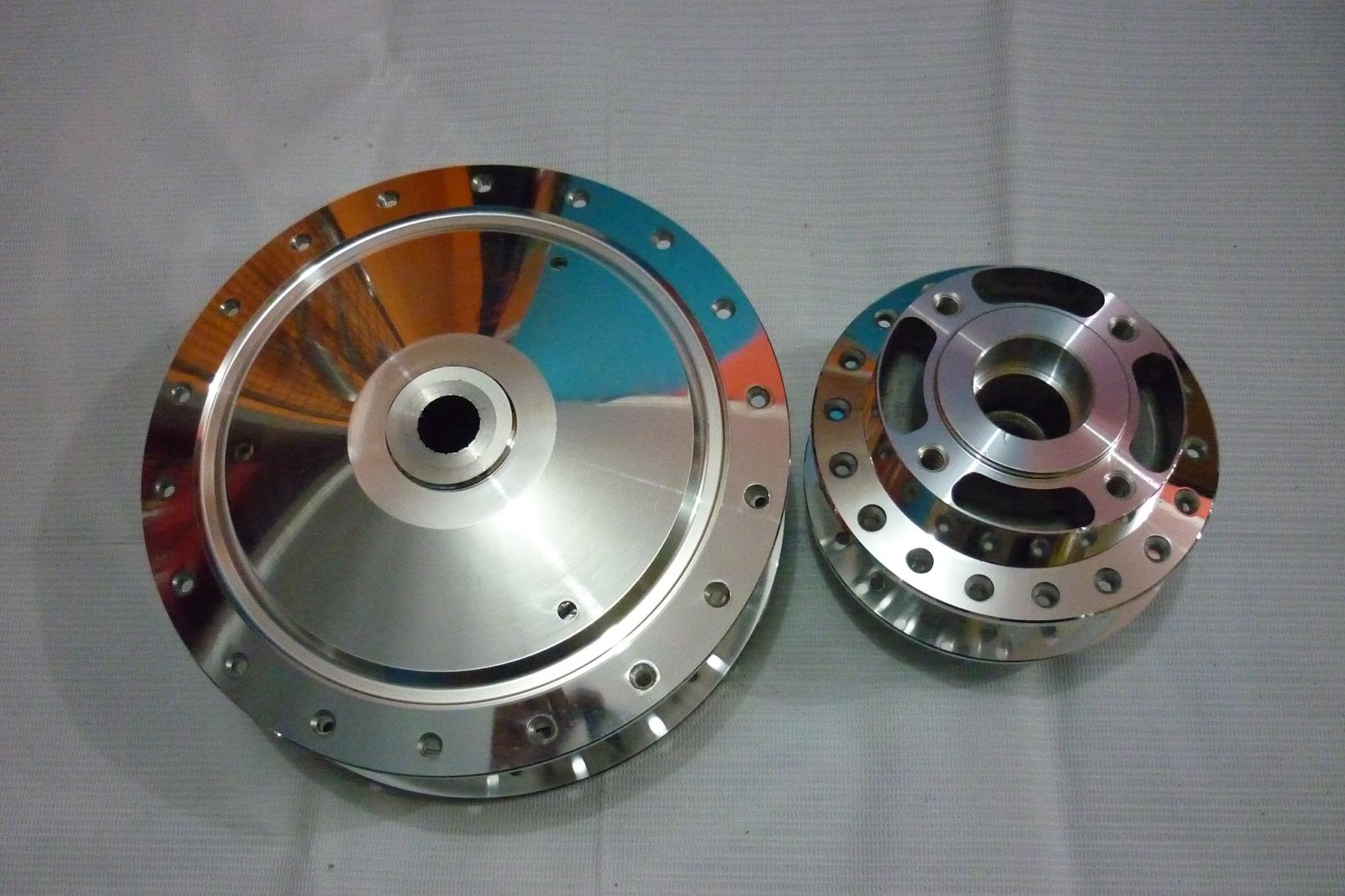 SYS FRONT AND REAR WHEEL HUB YAMAHA EGO / MIO DIAMOND POLISHED CHROME