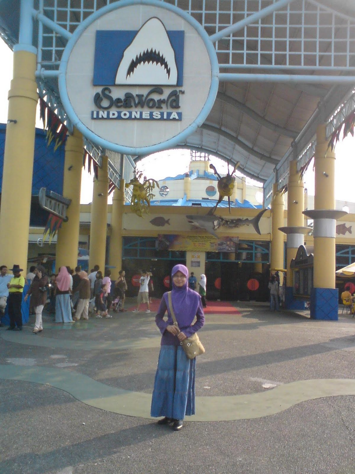 Amazing Holiday : Taman Impian Ancol