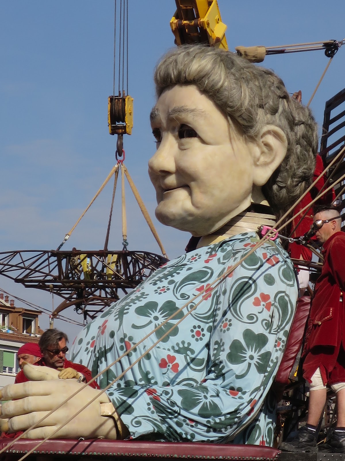 Béatrice De Les géantes de Nantes, en visite à Genéve.