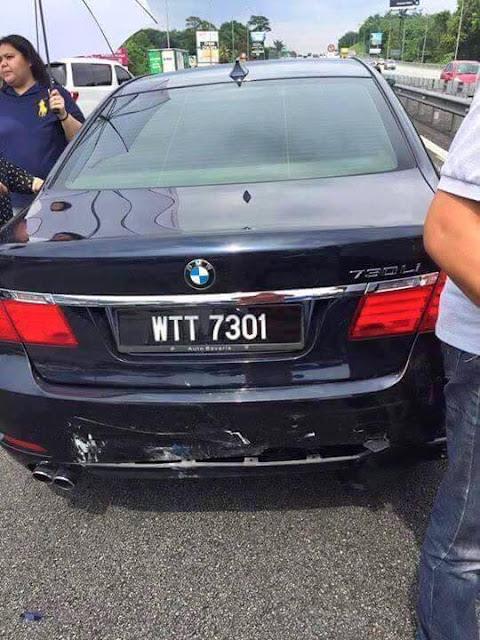 Kecelakaan Sedan BMW dan Honda, BWM hanya Penyok Honda Ringsek.