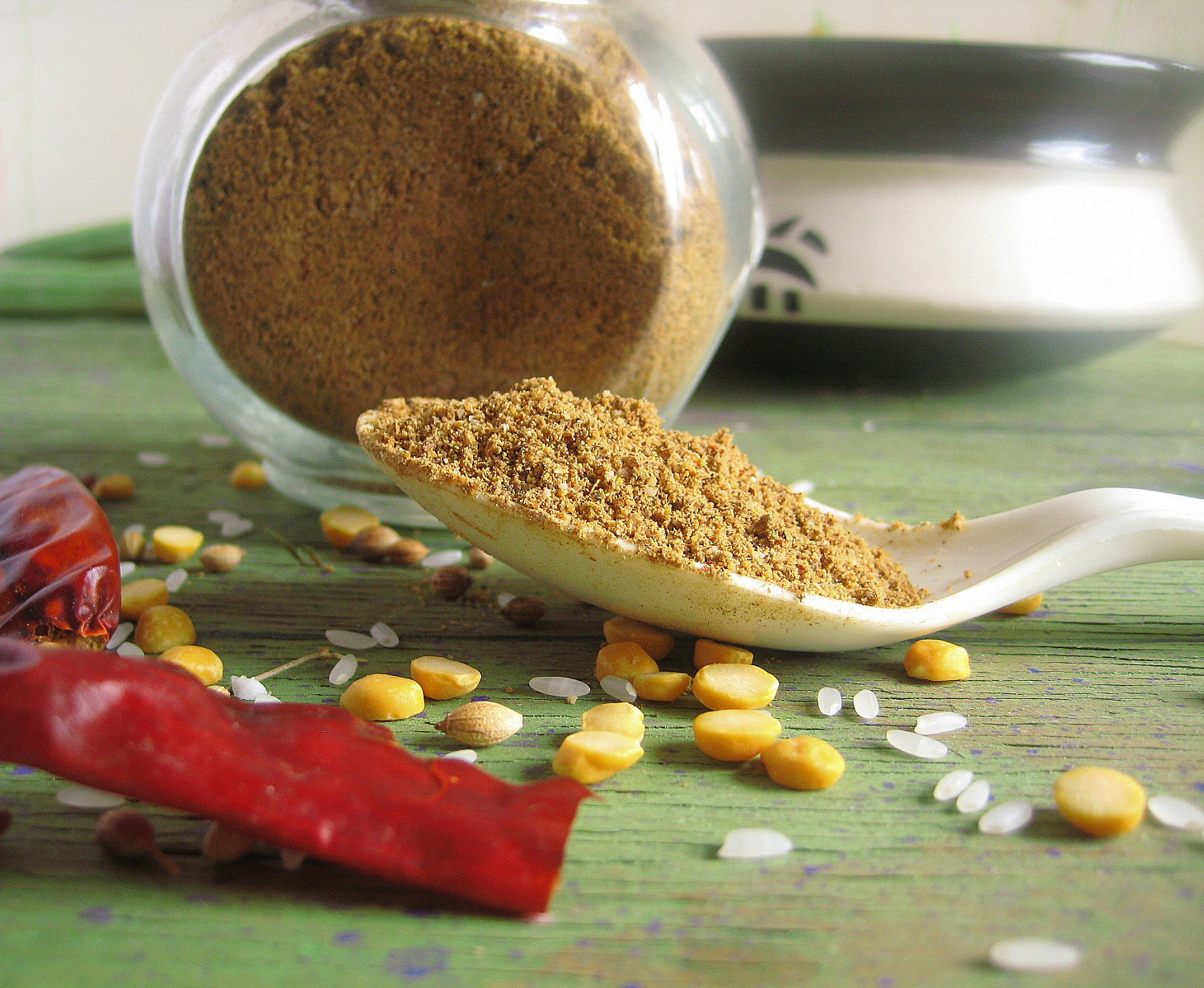 madhuri's kitchen: Authentic Sambar Masala Powder Recipe