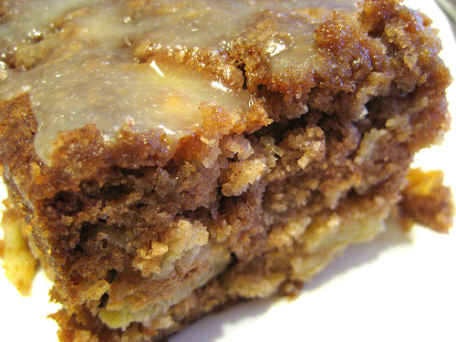 Simple Apple Spice Cake Simple Apple Spice Cake