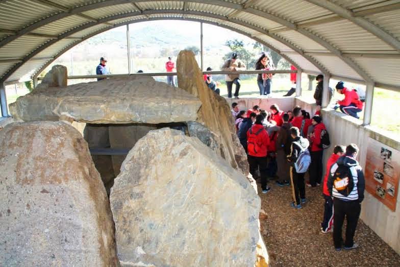 Resultado de imagen de dolmen de las casas de don pedro