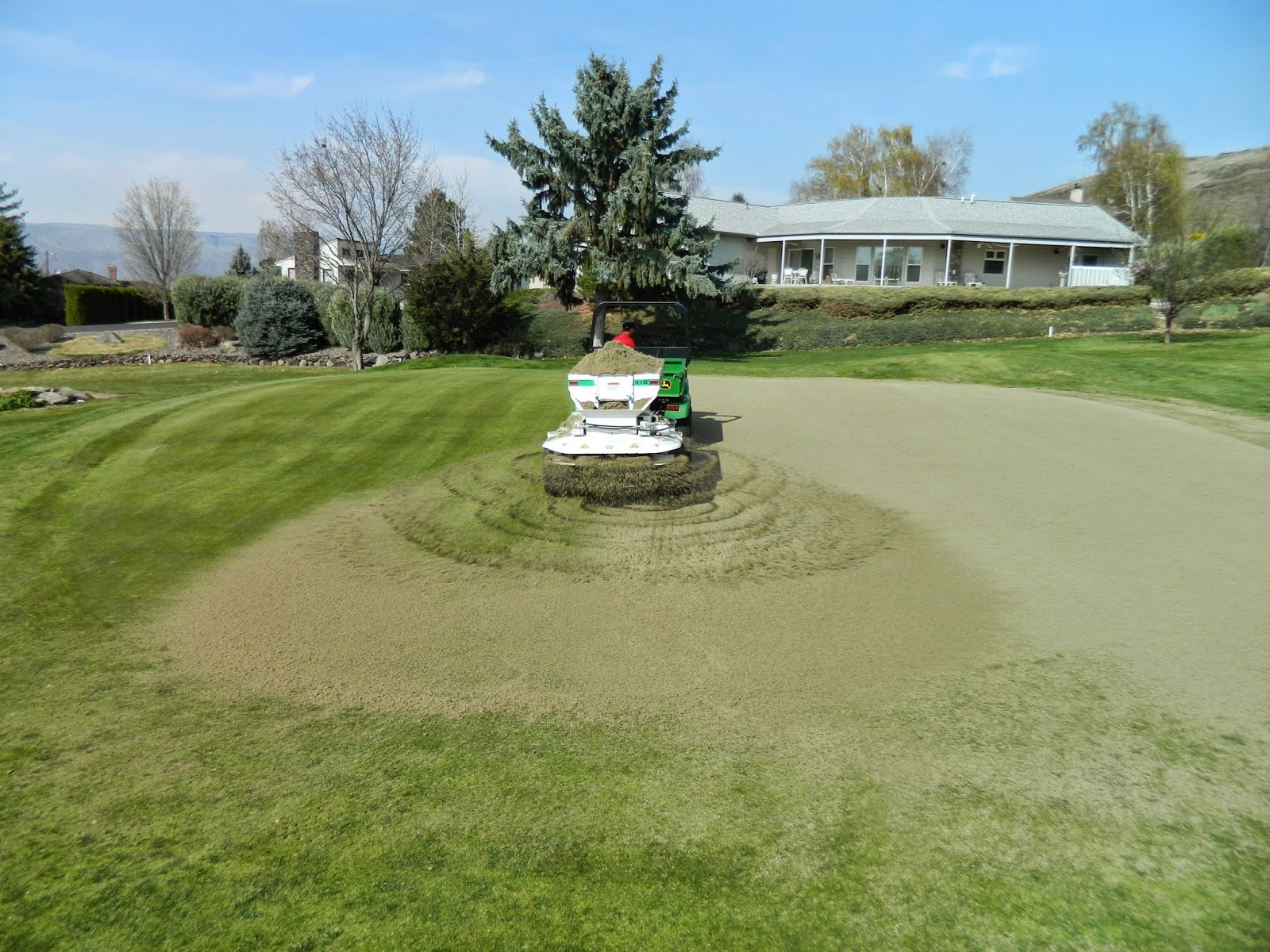 LGCC Golf Maintenance: Fall Aerification